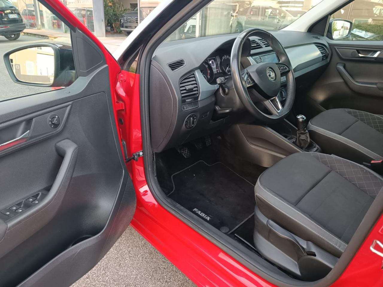 SKODA Fabia 1.0 MPI 75 CV Twin Color Argento - 9