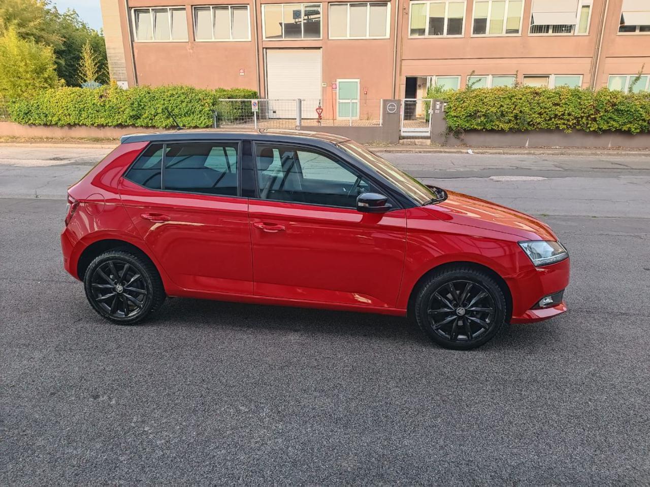 SKODA Fabia 1.0 MPI 75 CV Twin Color Argento - 19