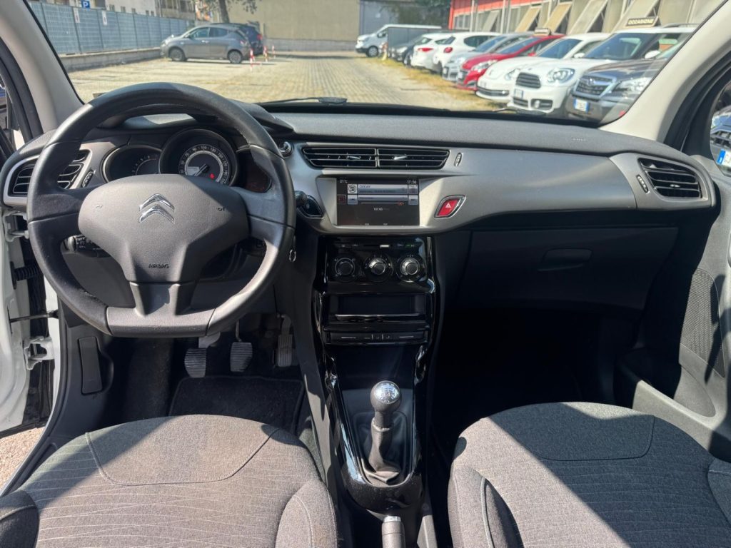 CITROEN C3 PureTech 82 Live Edition - 9