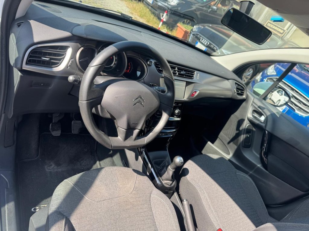 CITROEN C3 PureTech 82 Live Edition - 10