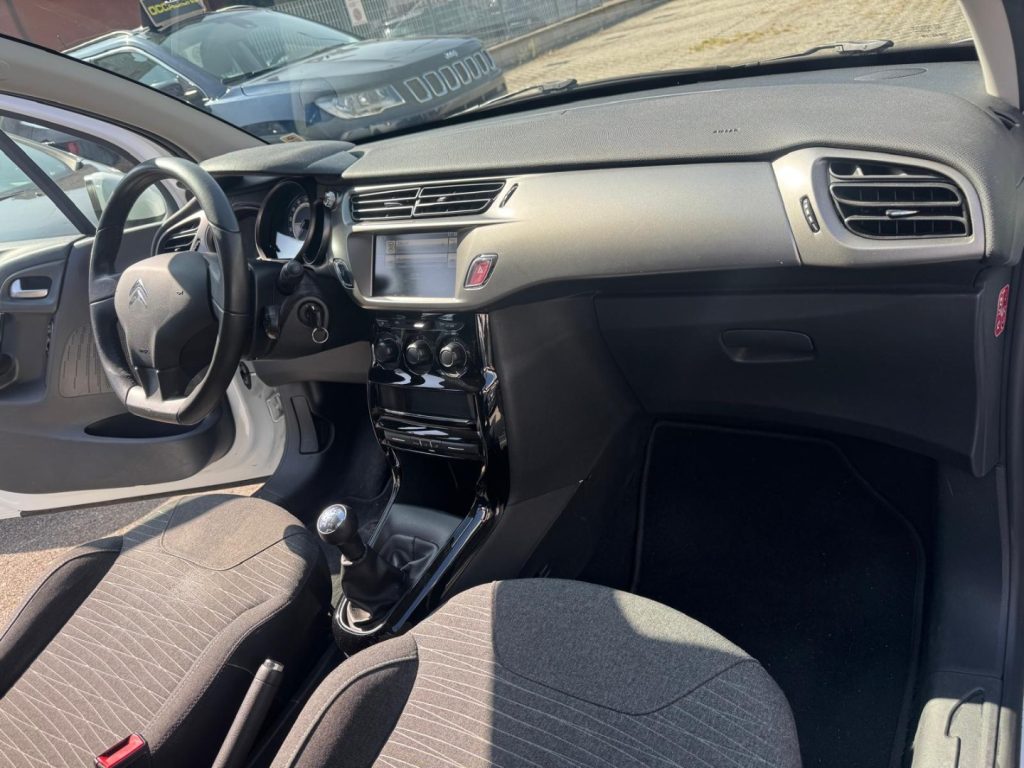 CITROEN C3 PureTech 82 Live Edition - 13