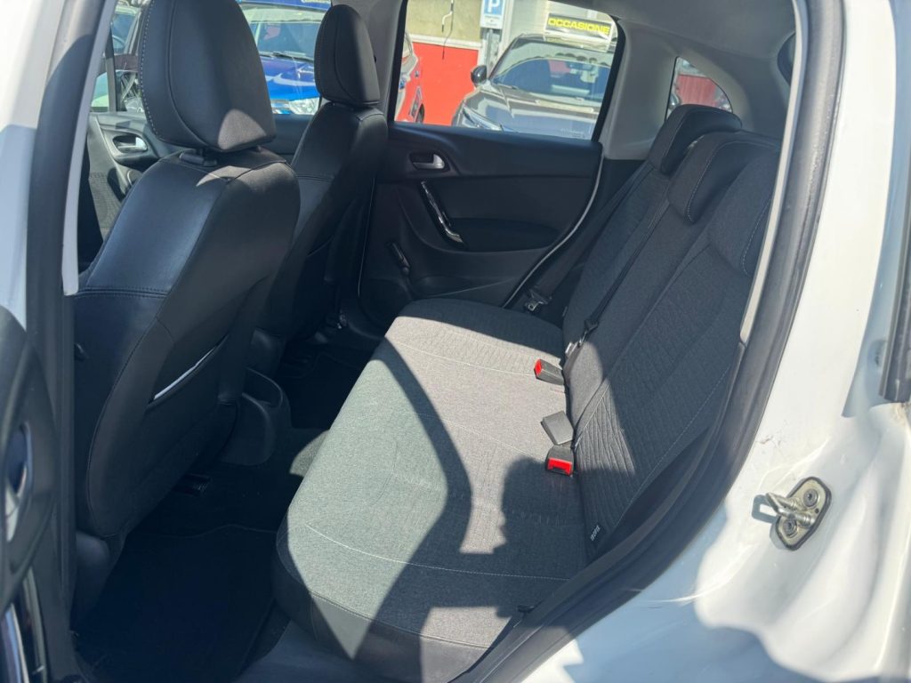 CITROEN C3 PureTech 82 Live Edition - 17