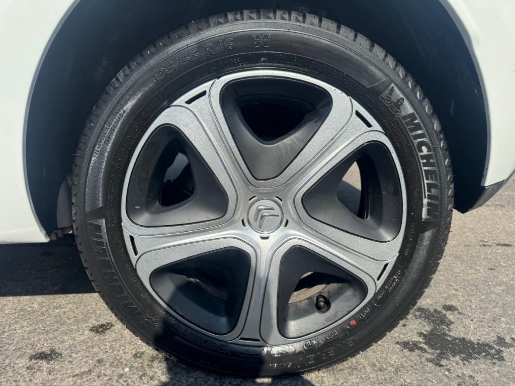 CITROEN C3 PureTech 82 Live Edition - 19