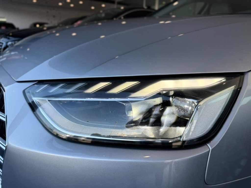Clicca per ingrandire A4 - Avant 40 TDI 190CV*R19*FARI MATRIX*CAMERE 360*