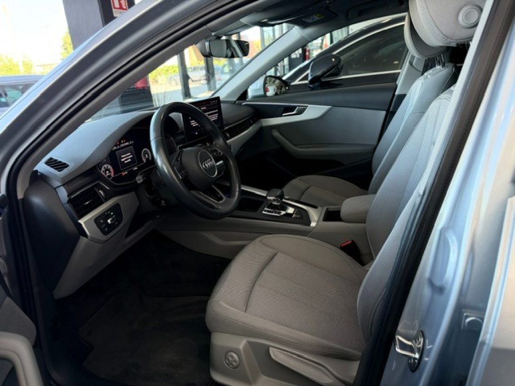 Clicca per ingrandire A4 - Avant 40 TDI 190CV*R19*FARI MATRIX*CAMERE 360*