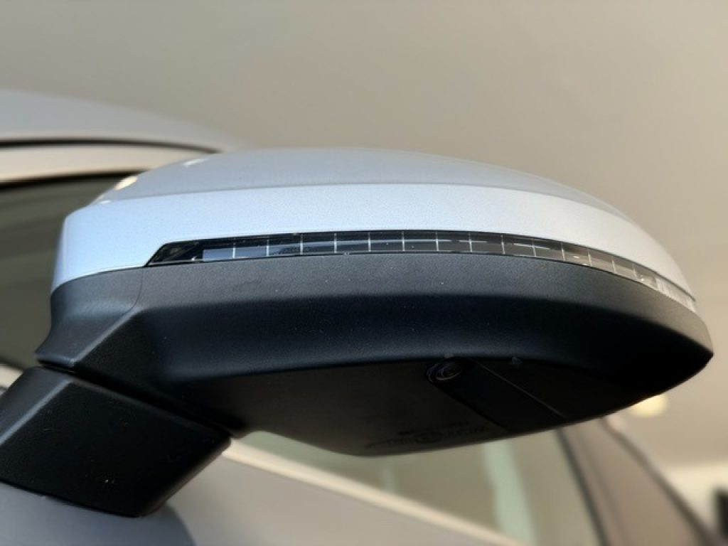Clicca per ingrandire A4 - Avant 40 TDI 190CV*R19*FARI MATRIX*CAMERE 360*