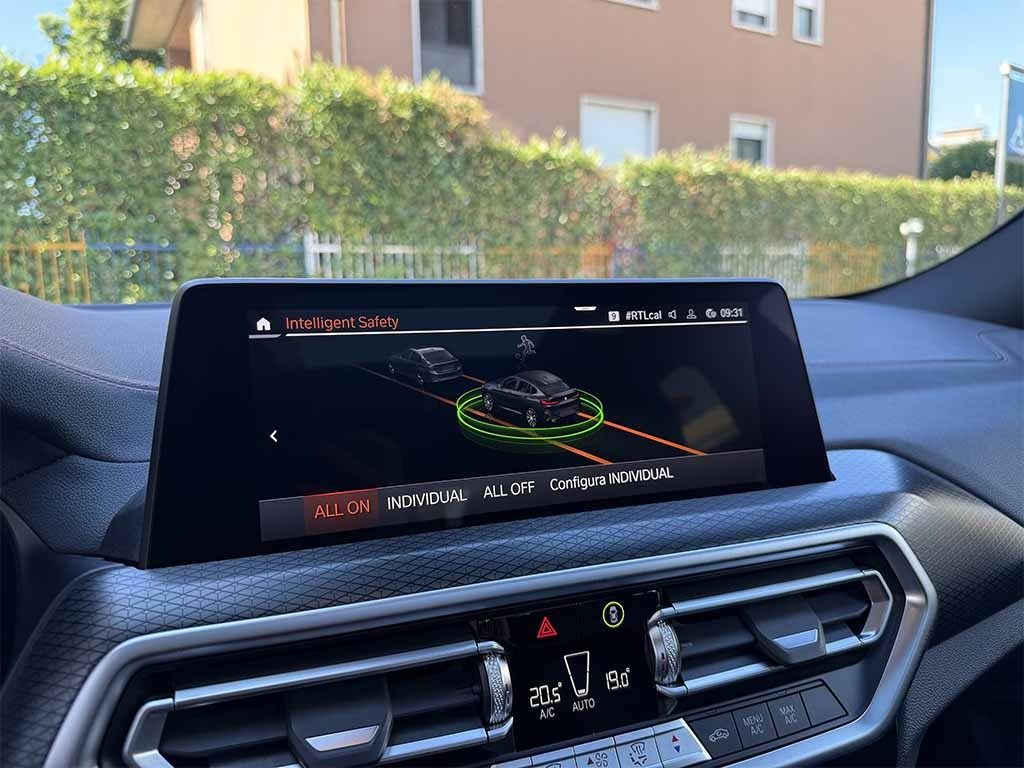 BMW X4 xdrive 20d mhev 48V Msport M SPORT TETTO CERCHI 20 - 26