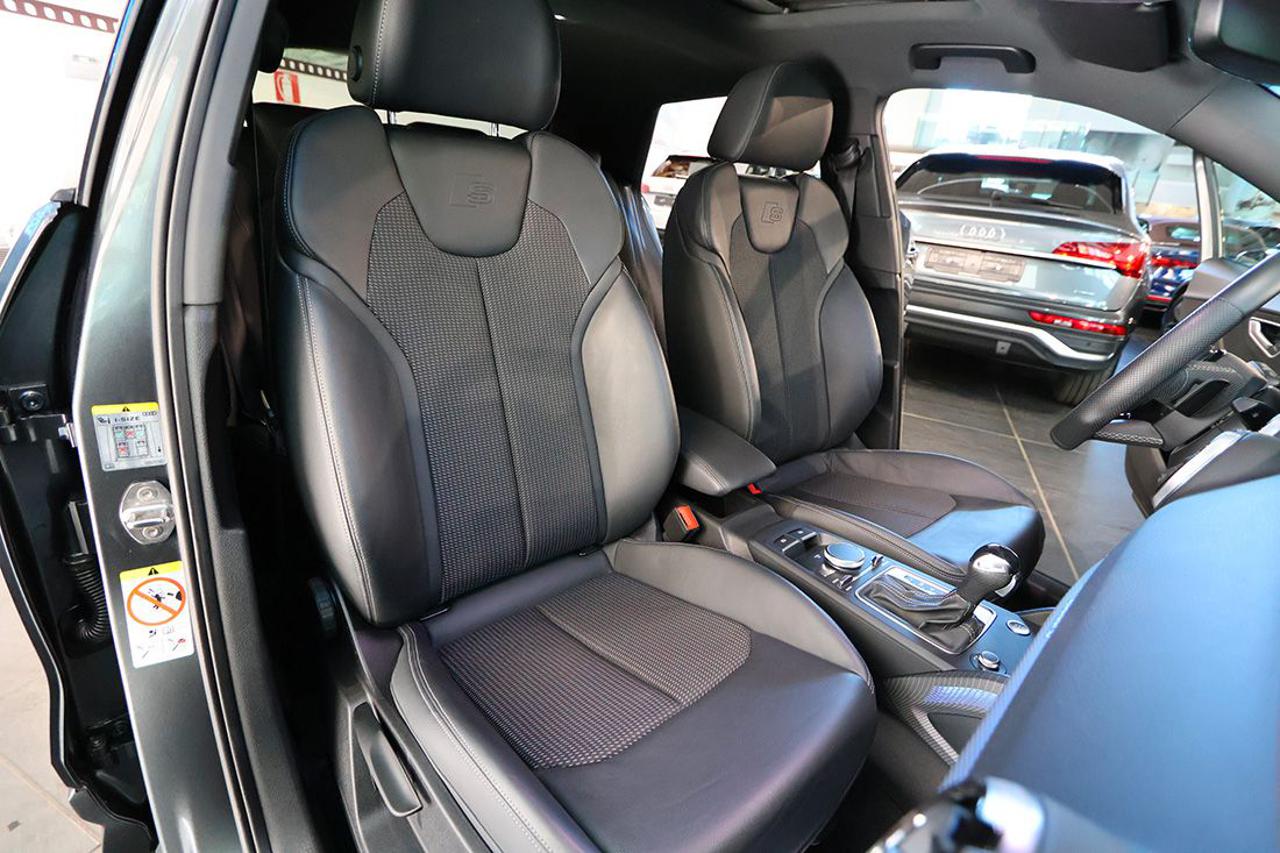 AUDI Q2 40 TFSI Quattro S-Tronic Identity Black - 17