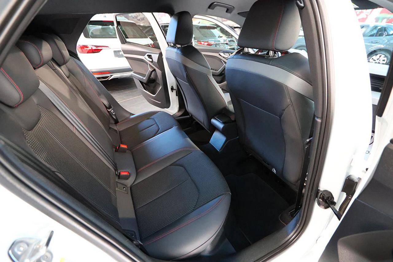 AUDI A1 40 TFSI Sportback S-Tronic S-Line - 18