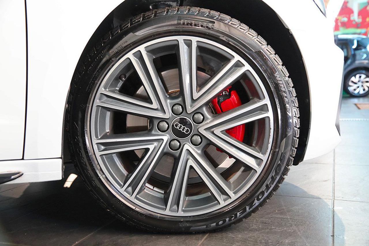 AUDI A1 40 TFSI Sportback S-Tronic S-Line - 6