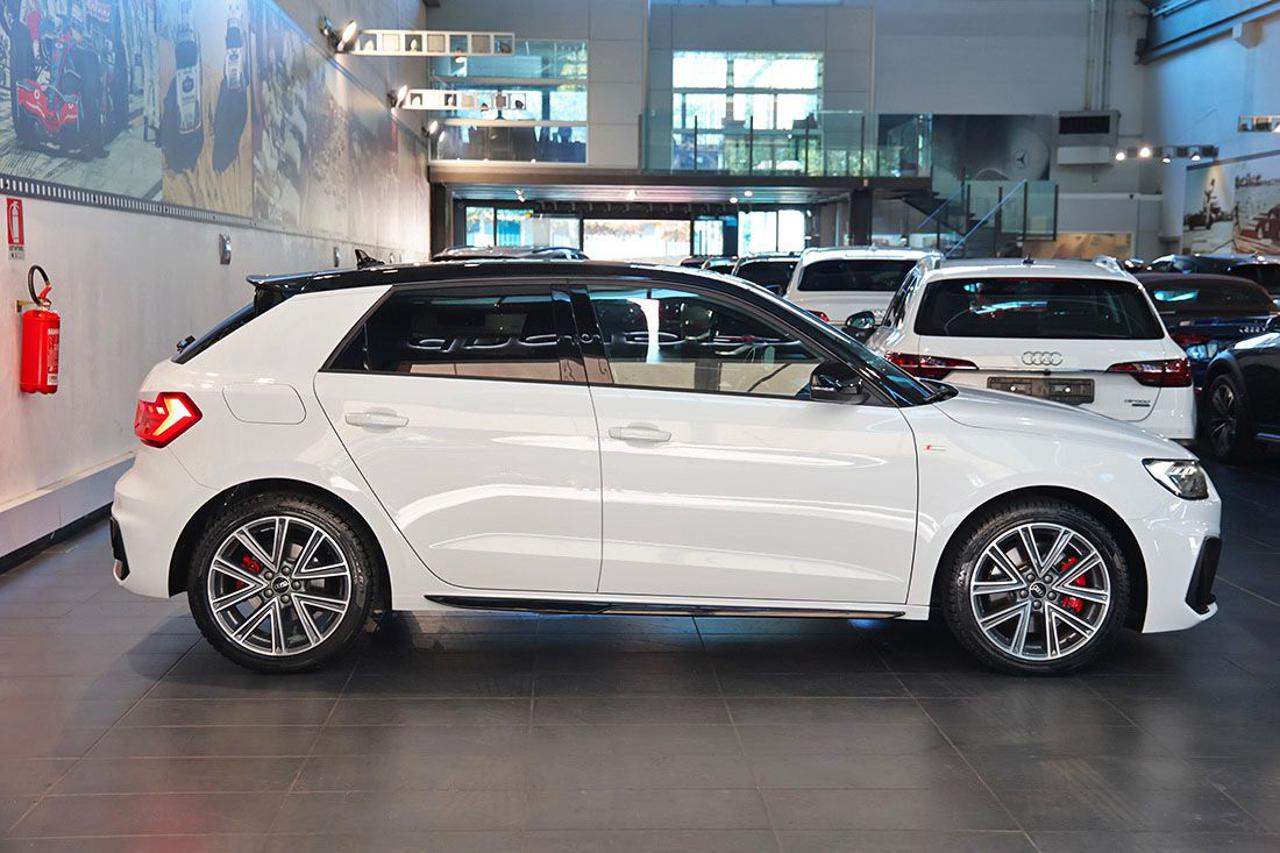 AUDI A1 40 TFSI Sportback S-Tronic S-Line - 2