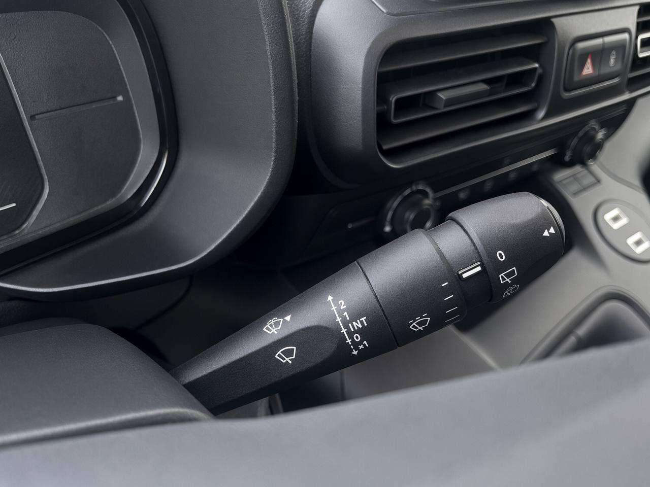 CITROEN Berlingo BlueHDi 130 S&S Van XL - 14