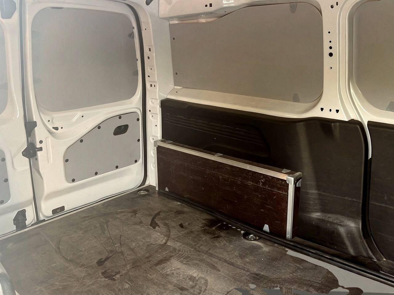CITROEN Berlingo BlueHDi 130 S&S Van XL - 8