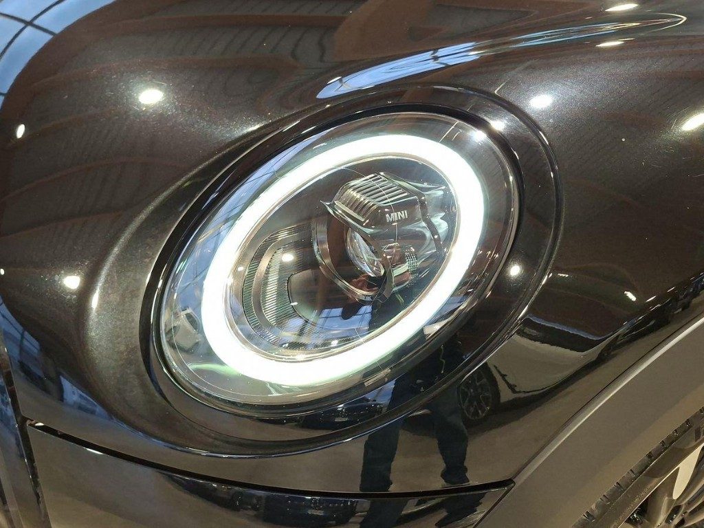 MINI Cooper 1.5 Cooper Essential  Aut.+ Premium Pack - 6