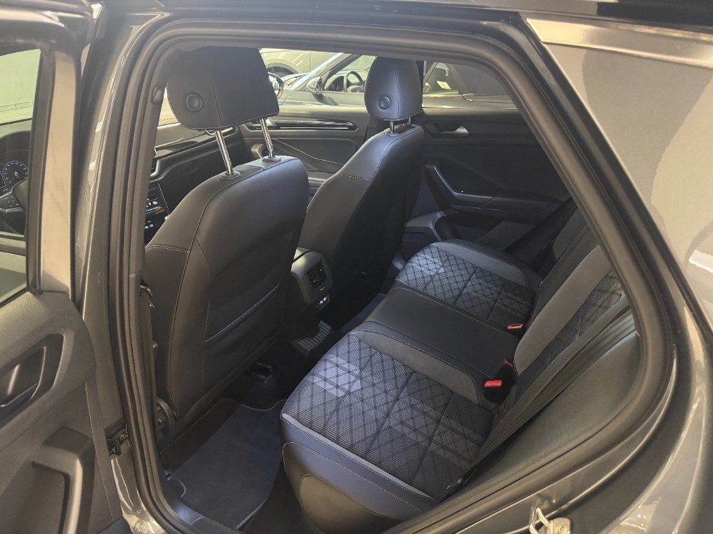 VOLKSWAGEN T-Roc 1.0 TSI R-Line---6.100KM - 17