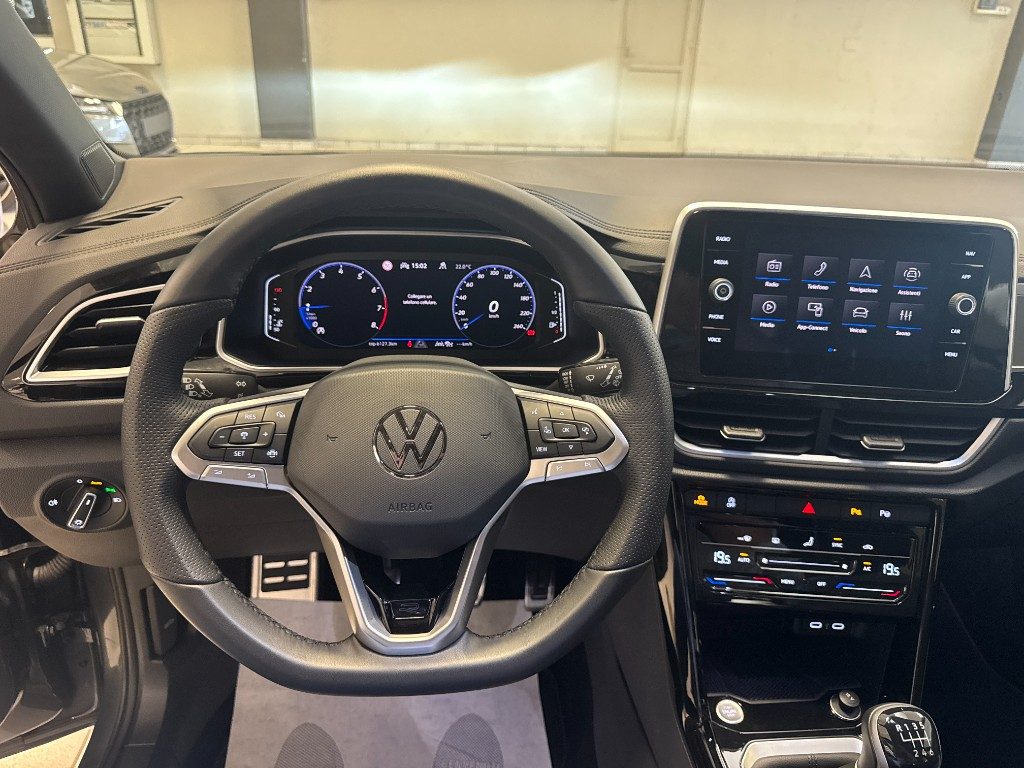 VOLKSWAGEN T-Roc 1.0 TSI R-Line---6.100KM - 11