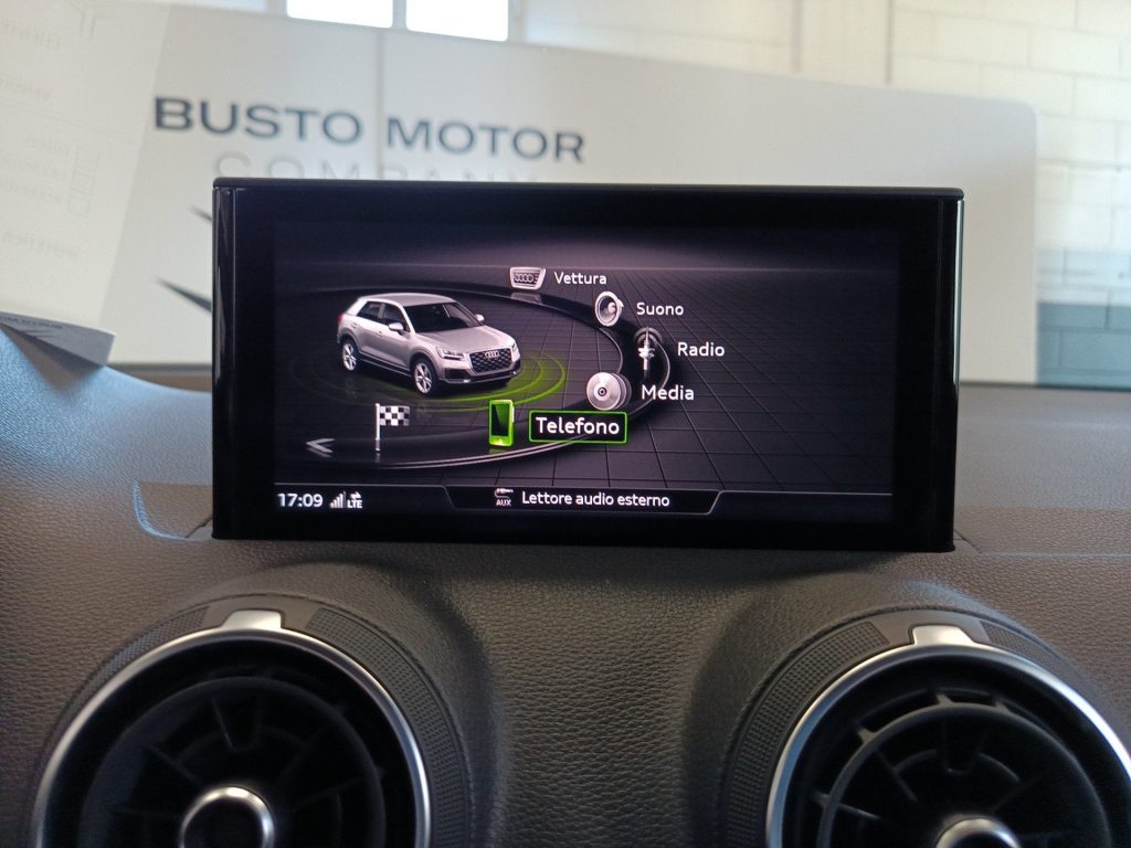 AUDI Q2 30 2.0 tdi Admired Advanced s-tronic - 13