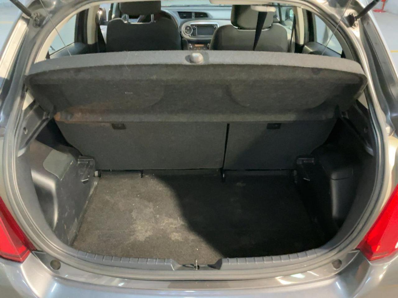 TOYOTA Yaris 1.0 5 porte Lounge - 14