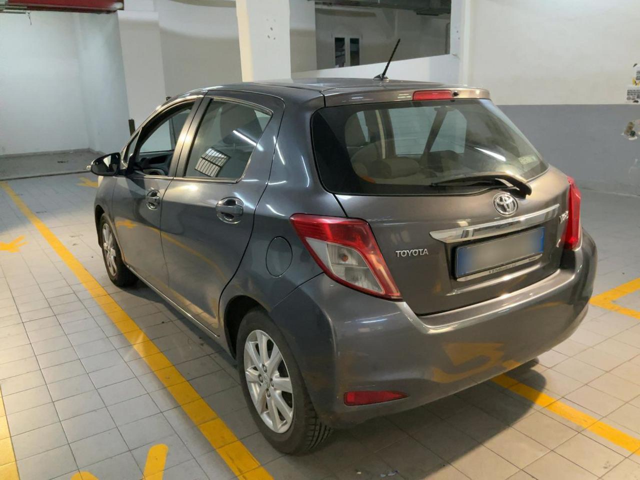 TOYOTA Yaris 1.0 5 porte Lounge - 7