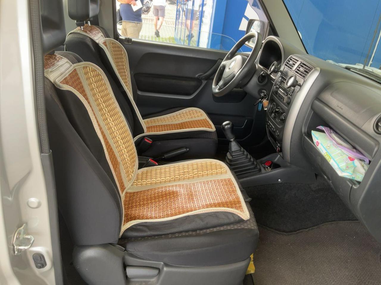 SUZUKI Jimny 1.3i 16V cat 4WD Club - 16