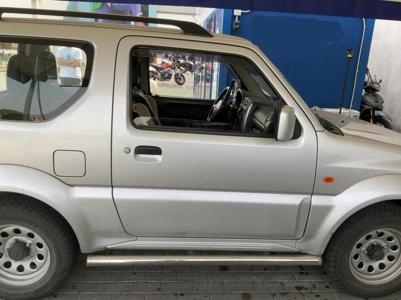 SUZUKI Jimny 1.3i 16V cat 4WD Club - 8