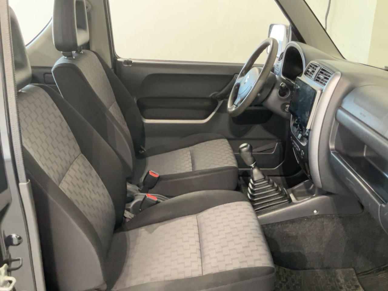 SUZUKI Jimny 1.3i 16V cat 4WD JLX - 15