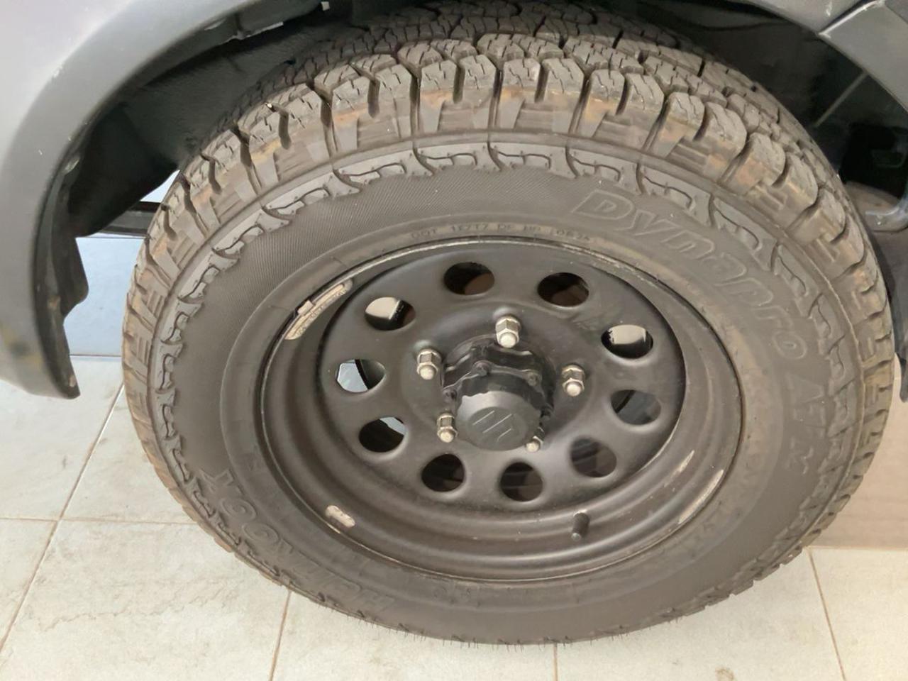 SUZUKI Jimny 1.3i 16V cat 4WD JLX - 10