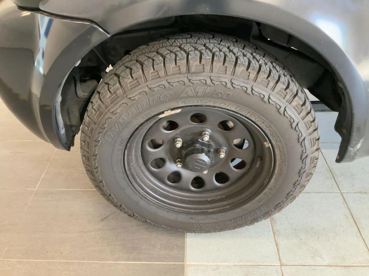 SUZUKI Jimny 1.3i 16V cat 4WD JLX - 5