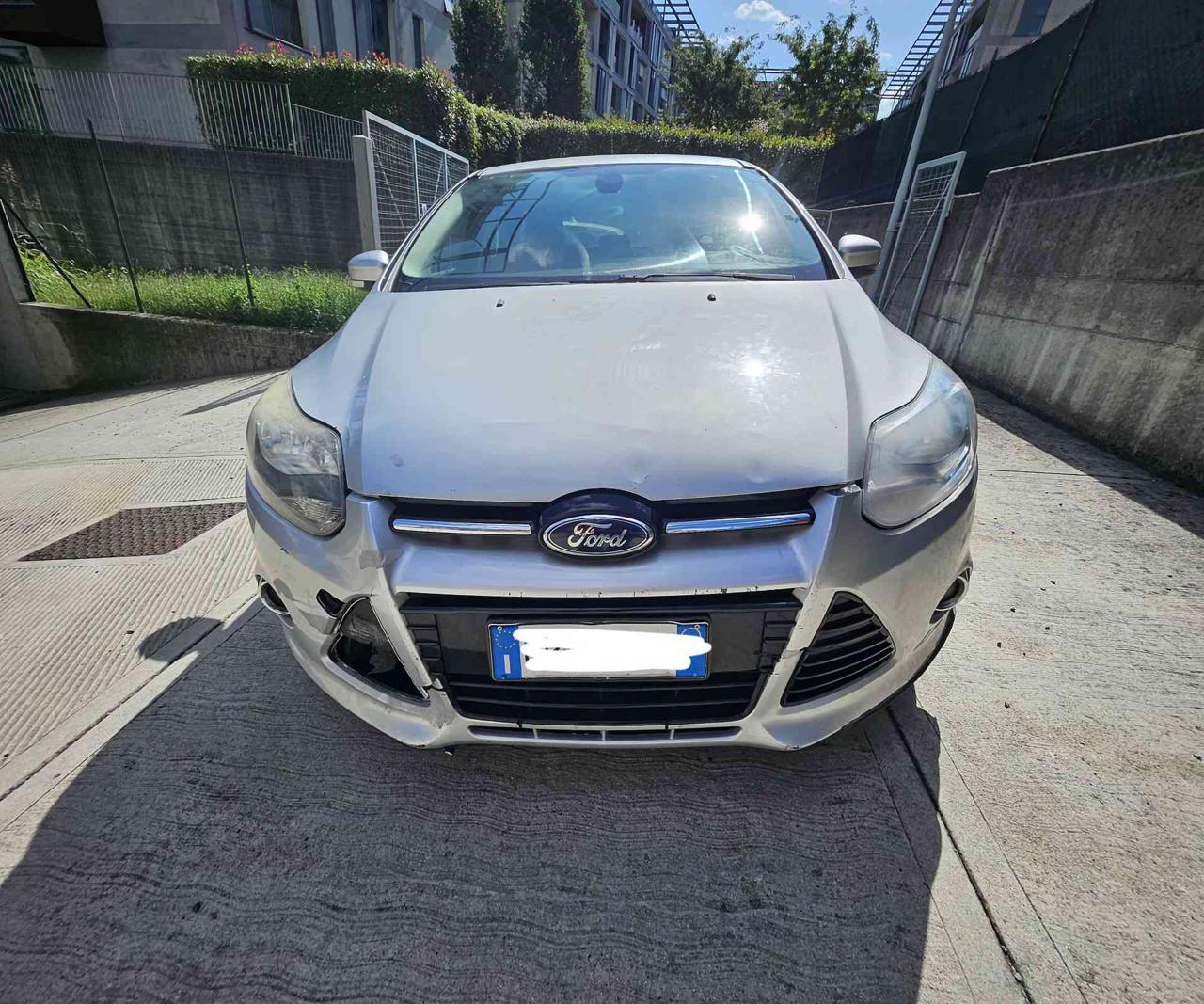 FORD Focus 2.0 TDCi 115 CV Powershift SW TitaniumCOMMERCIANTI - 2