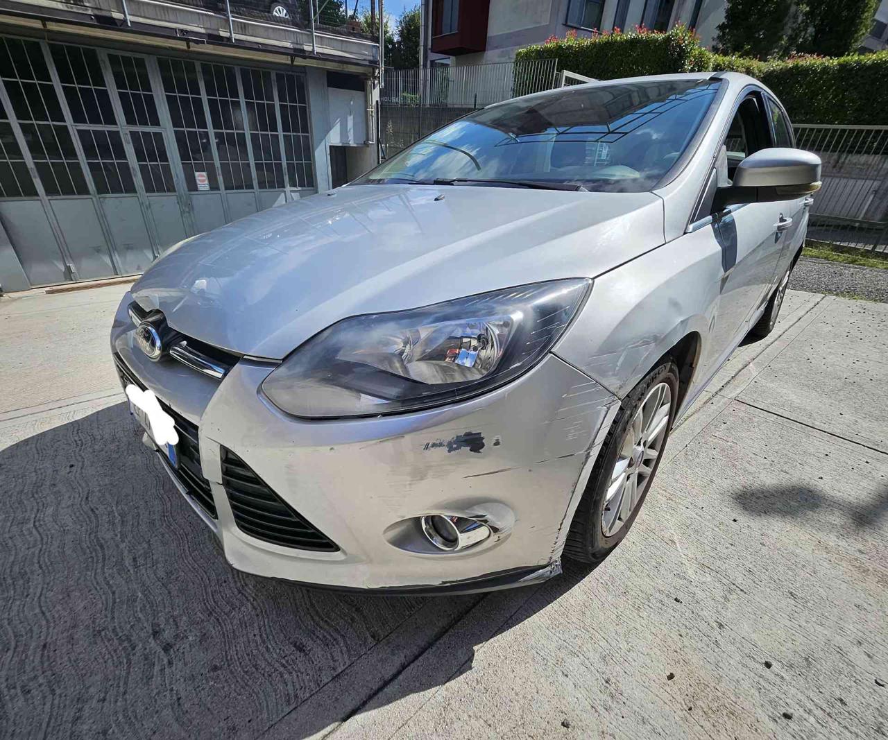 FORD Focus 2.0 TDCi 115 CV Powershift SW TitaniumCOMMERCIANTI - 3