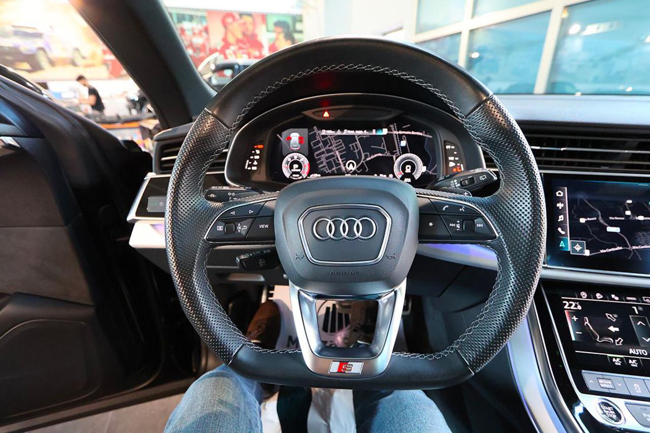 AUDI Q8 50 TDI Quattro Tiptronic Sport S-Line - 26