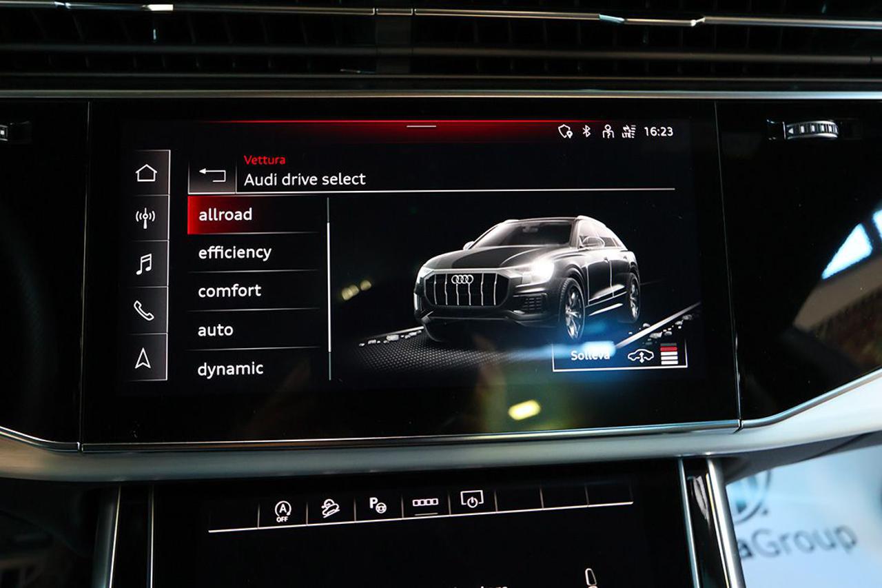 AUDI Q8 50 TDI Quattro Tiptronic Sport S-Line - 32