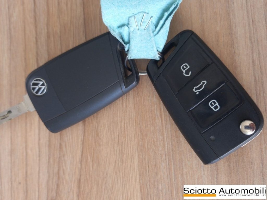 VOLKSWAGEN T-Roc 1.0 TSI Life - 20