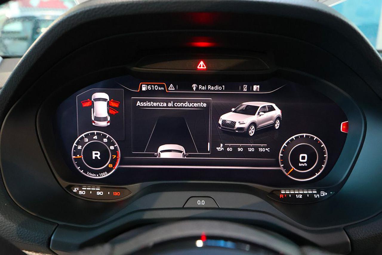 AUDI Q2 35 TFSI S-Tronic Identity Black - 28
