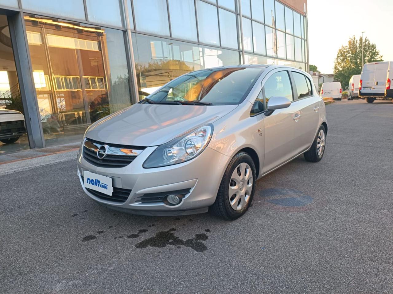 OPEL Corsa 1.2 5 porte Club - 12