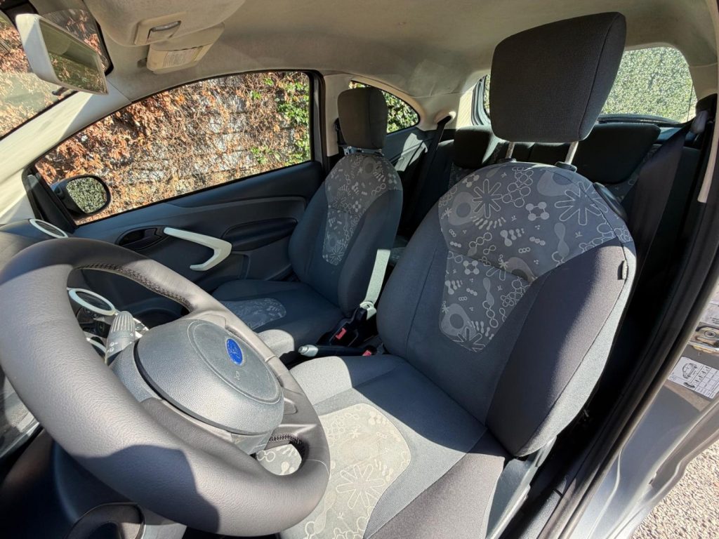 FORD Ka+ 1.2 8V 69CV - 8