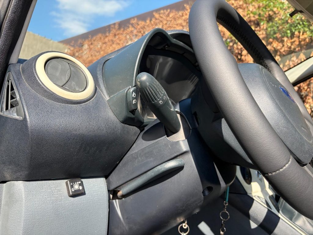 FORD Ka+ 1.2 8V 69CV - 9