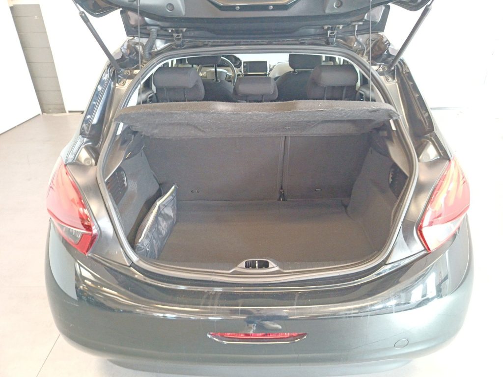 PEUGEOT 208 208 3p 1.2 puretech Touch 82cv - 10