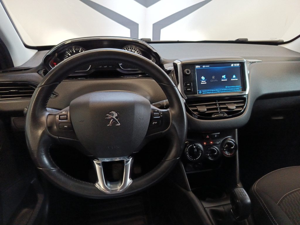 PEUGEOT 208 208 3p 1.2 puretech Touch 82cv - 11