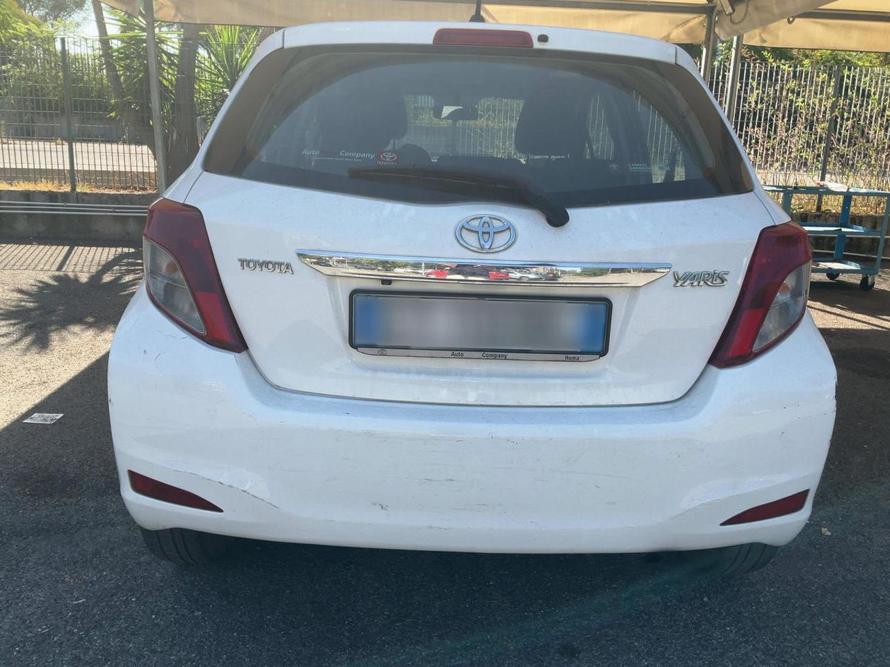 TOYOTA Yaris 1.0 5 porte Active - 10