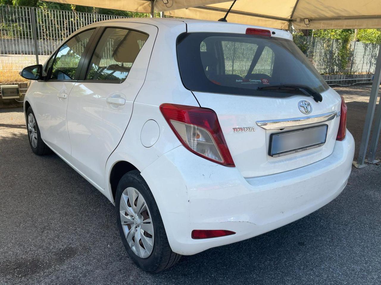 TOYOTA Yaris 1.0 5 porte Active - 11