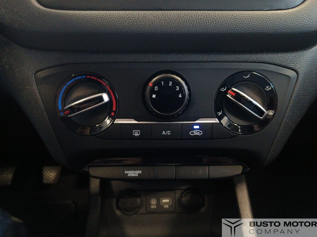 HYUNDAI i20 i20 5p 1.2 Login 84cv - 13