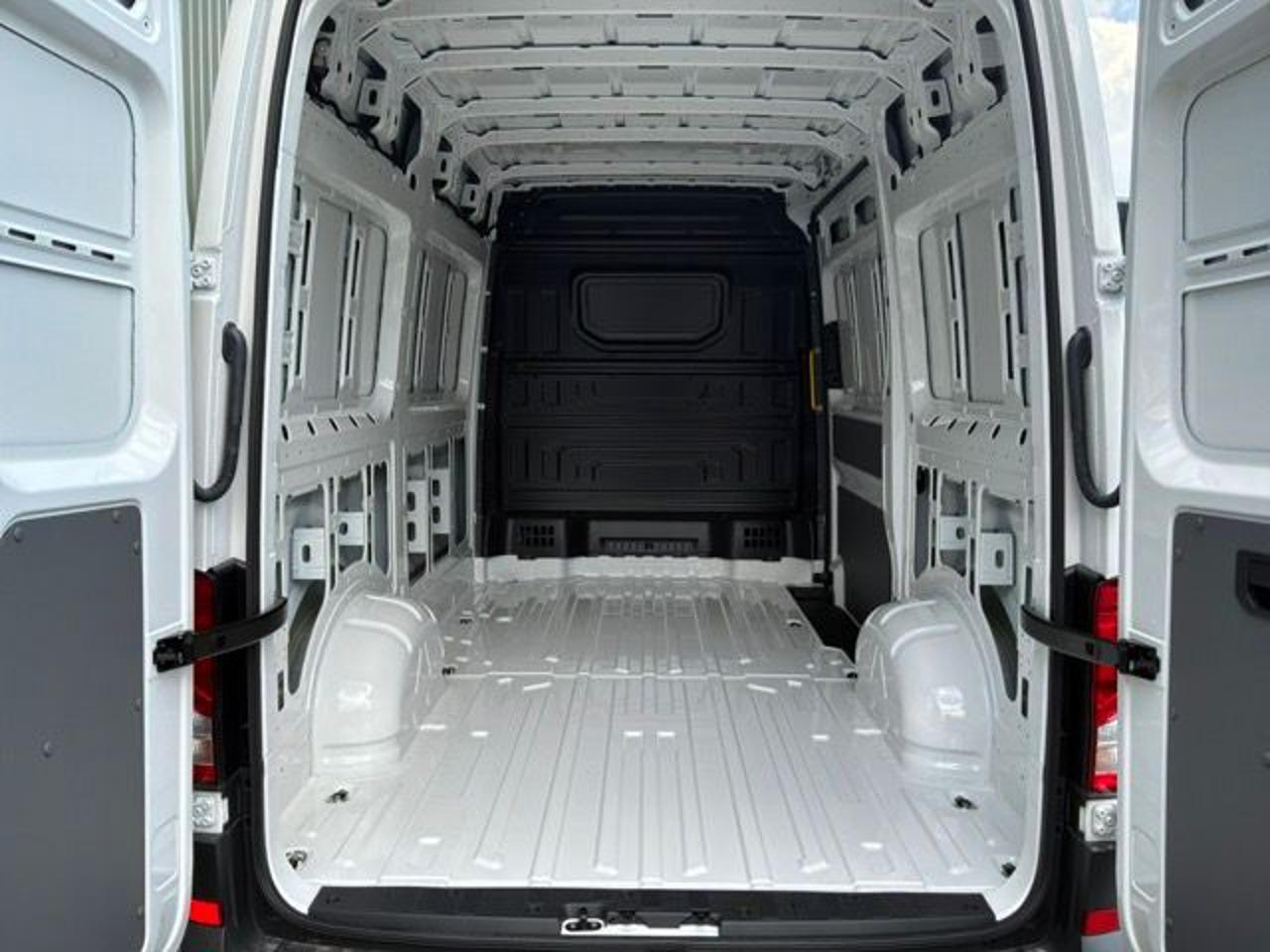 VOLKSWAGEN Crafter 35 2.0 TDI 140CV. L3-H3 Furgone Business - 8