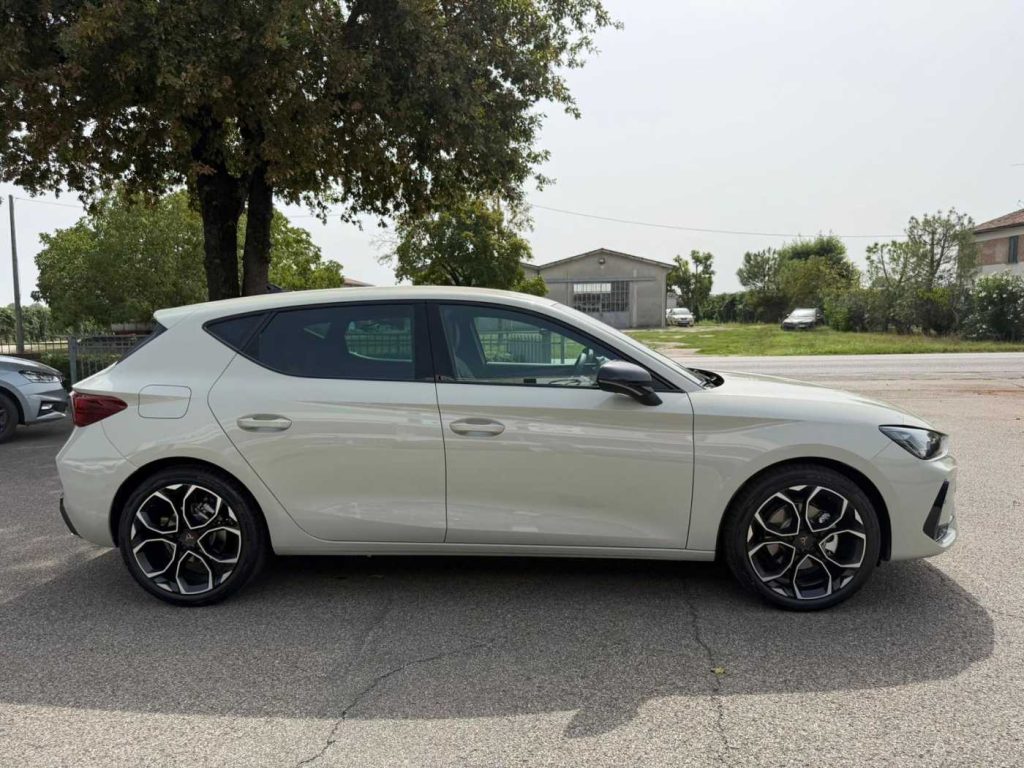 CUPRA Leon 1.5 Hybrid 150 CV DSG Edge ( KM ZERO )) - 3