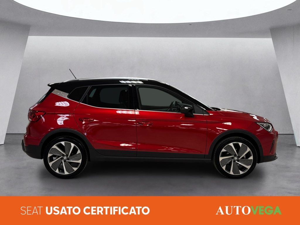 SEAT Arona 1.0 ecotsi fr 110cv - 3