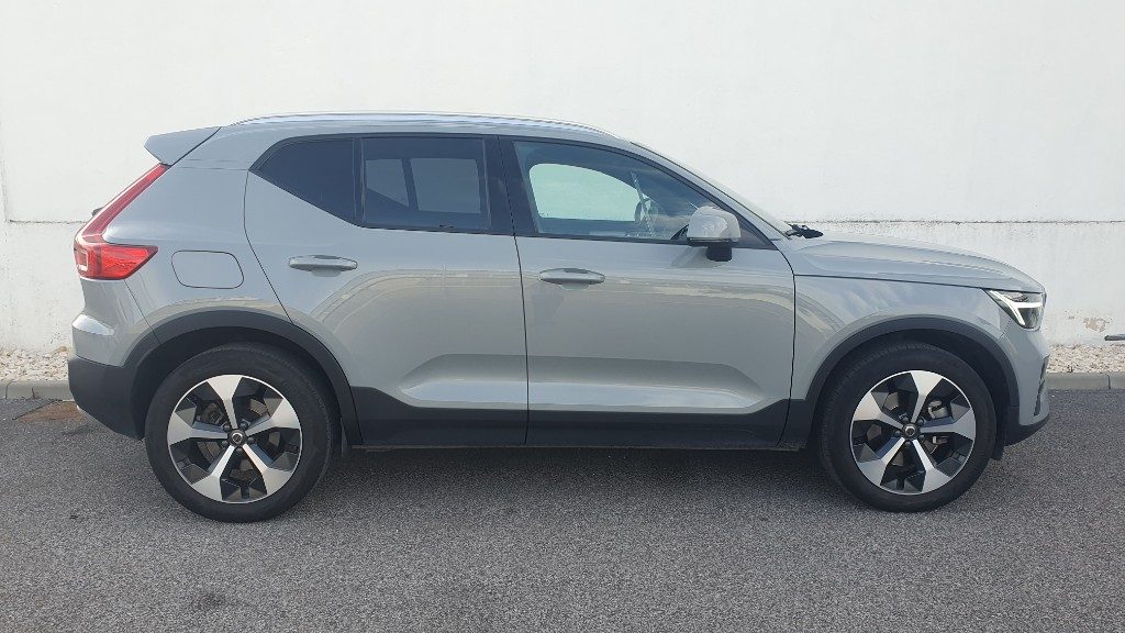 VOLVO XC40 B3 automatico Core - Foto 4