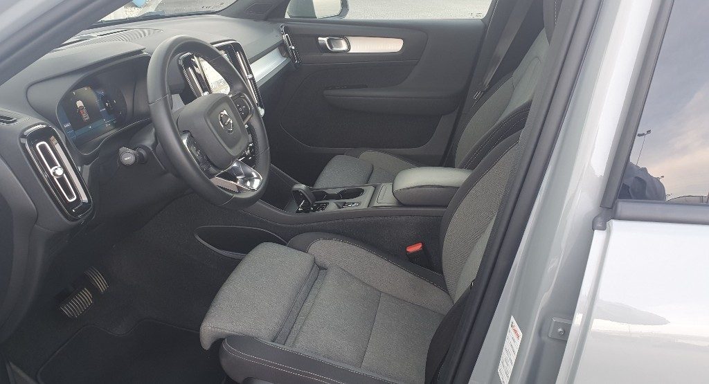 VOLVO XC40 B3 automatico Core - Foto 6