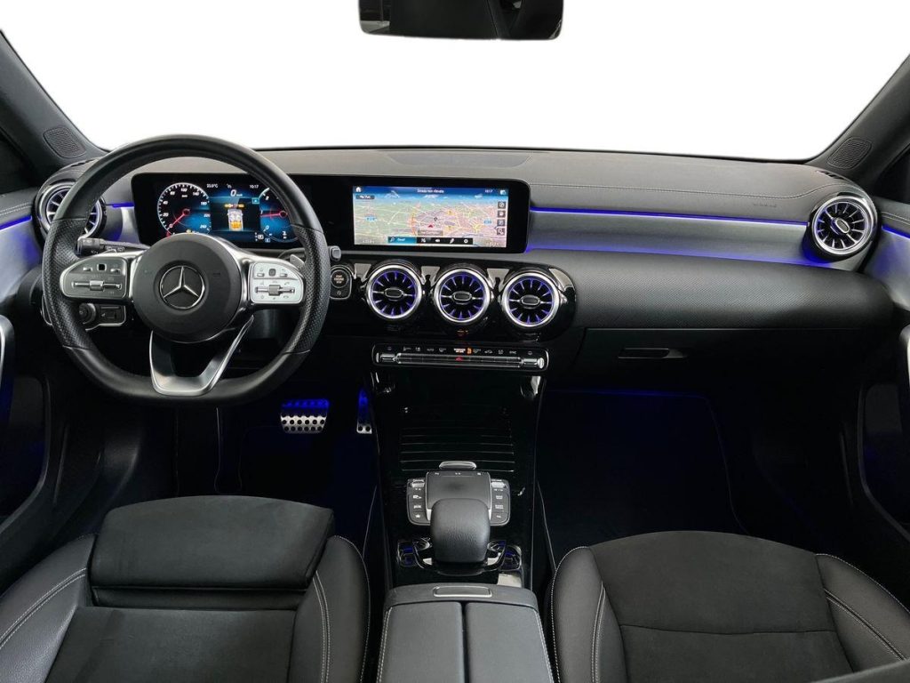 MERCEDES-BENZ A 180 d Automatic Premium Night Edition - 9