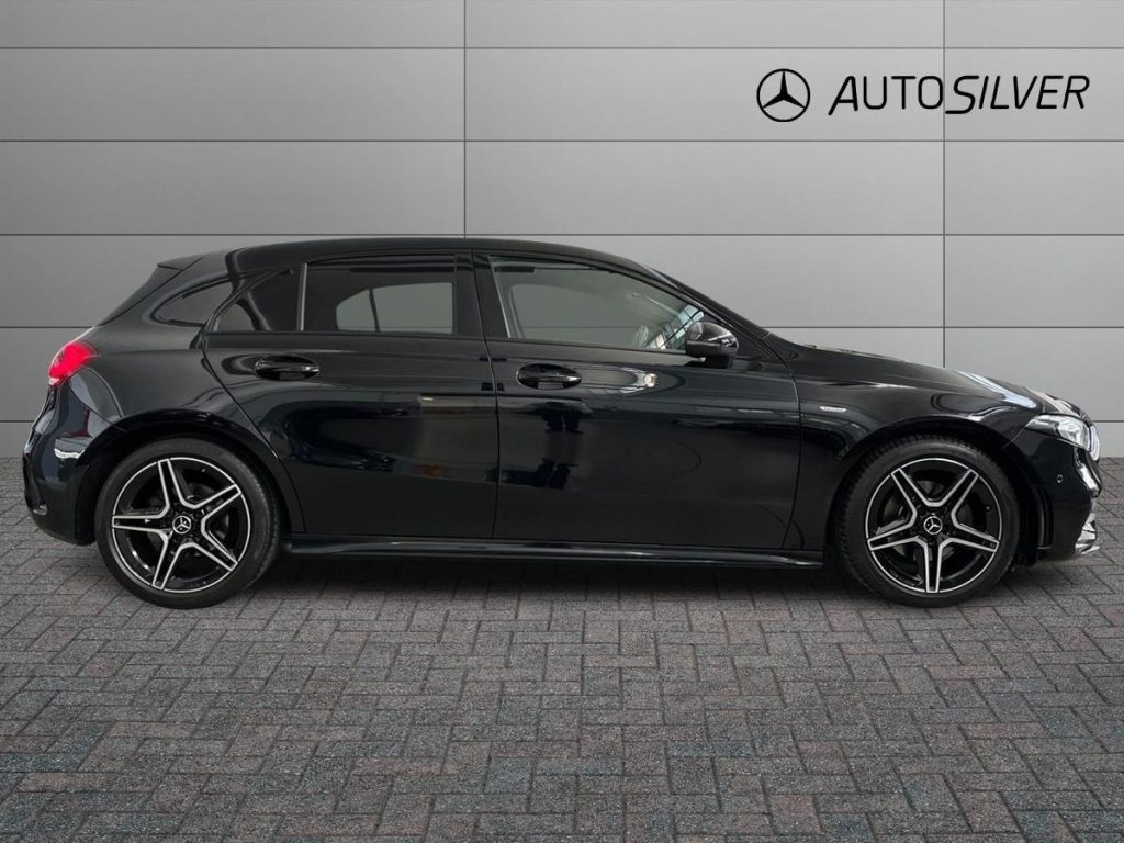 MERCEDES-BENZ A 180 d Automatic Premium Night Edition - 5