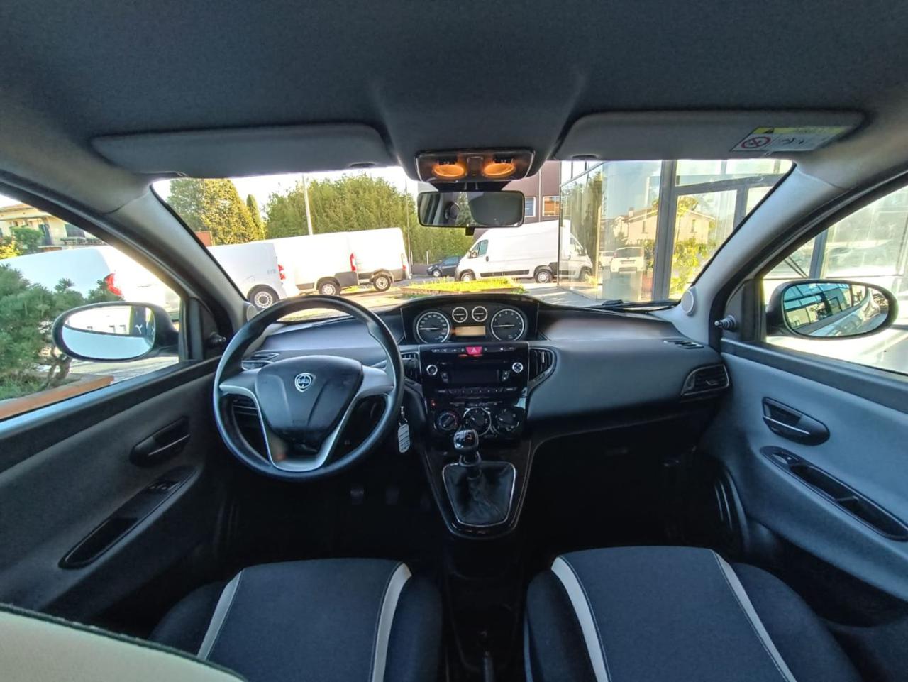 LANCIA Ypsilon 1.2 69 CV 5 porte Elefantino - 23